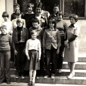 113. Klasa VII z wychowawcą B. Jankowską w roku szkolnym 1979/80.